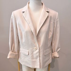 Beautiful Vintage/Retro Oscar De La Renta Cream Blazer. Size 8P.